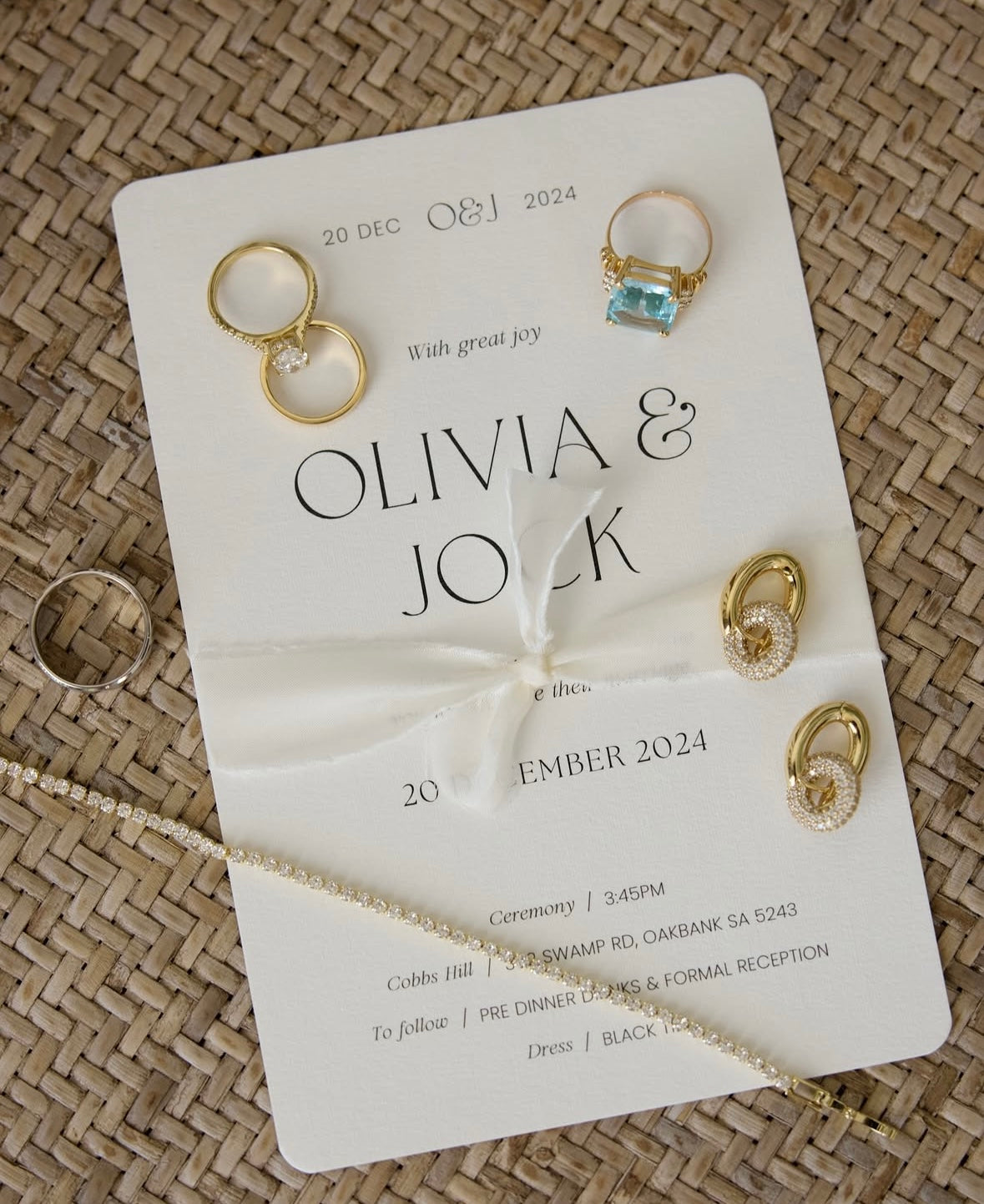 Two Piece Set + Ribbon + Envelopes