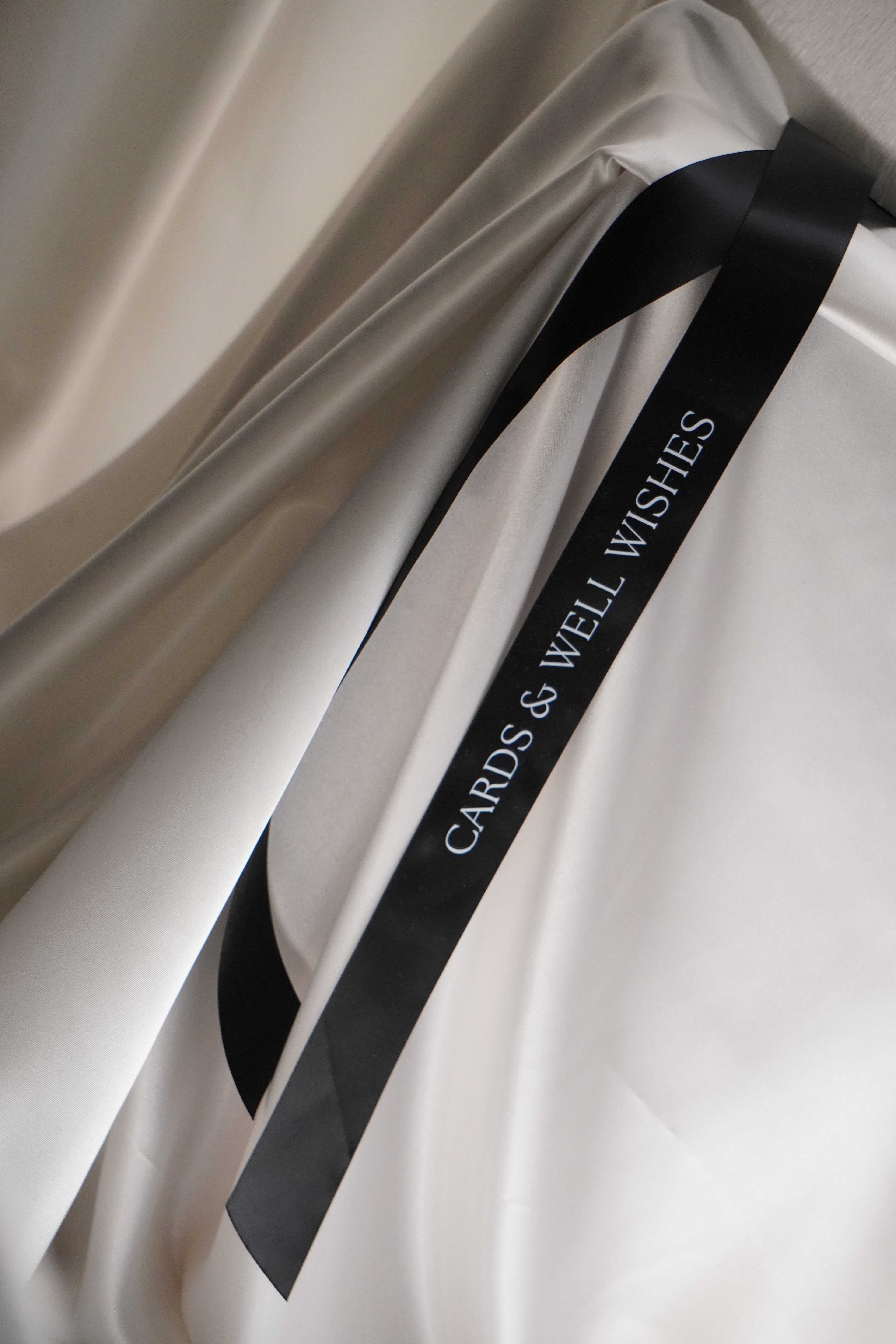 Cards and well wishes ribbon
