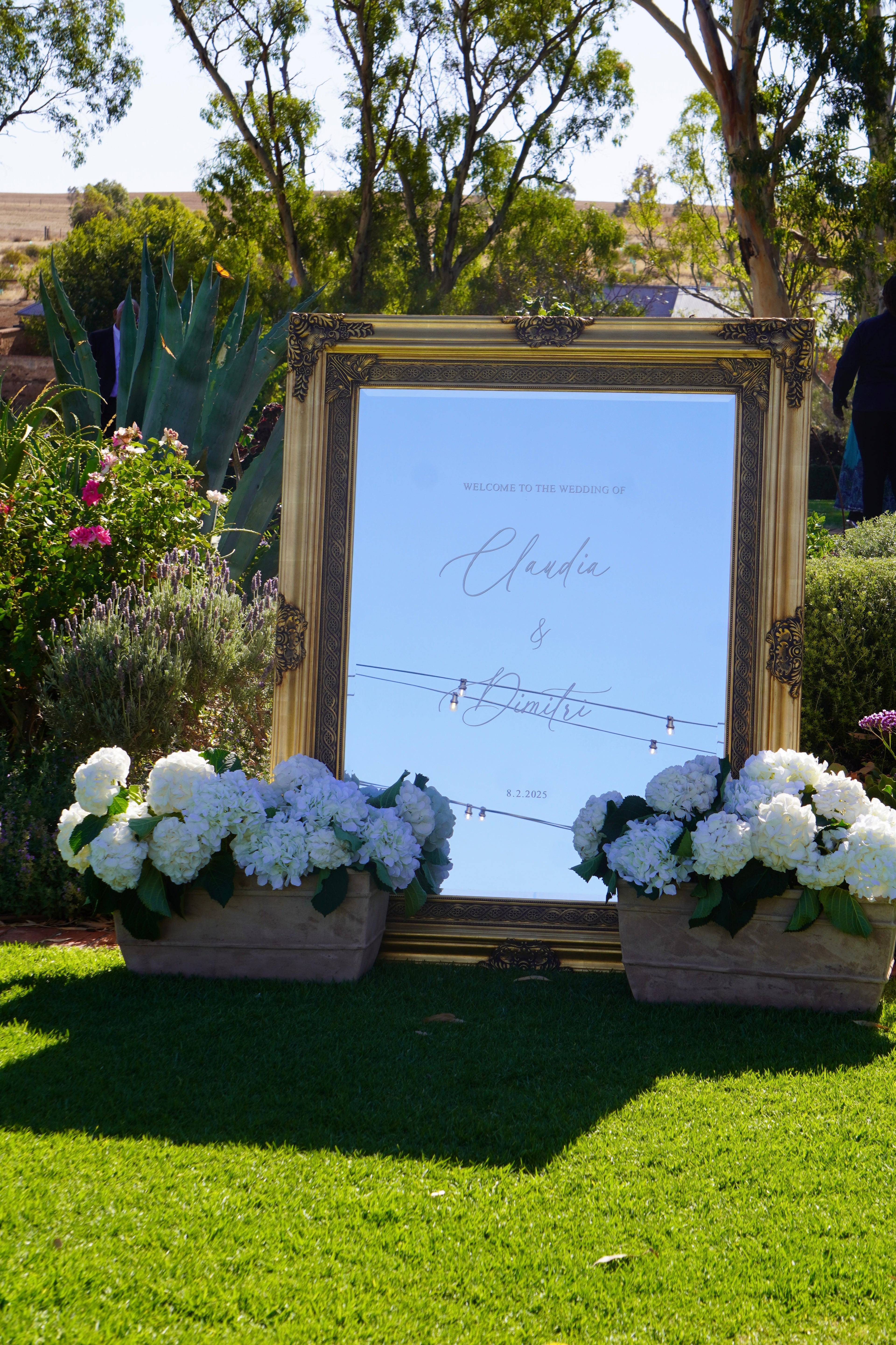 Welcome sign decal
