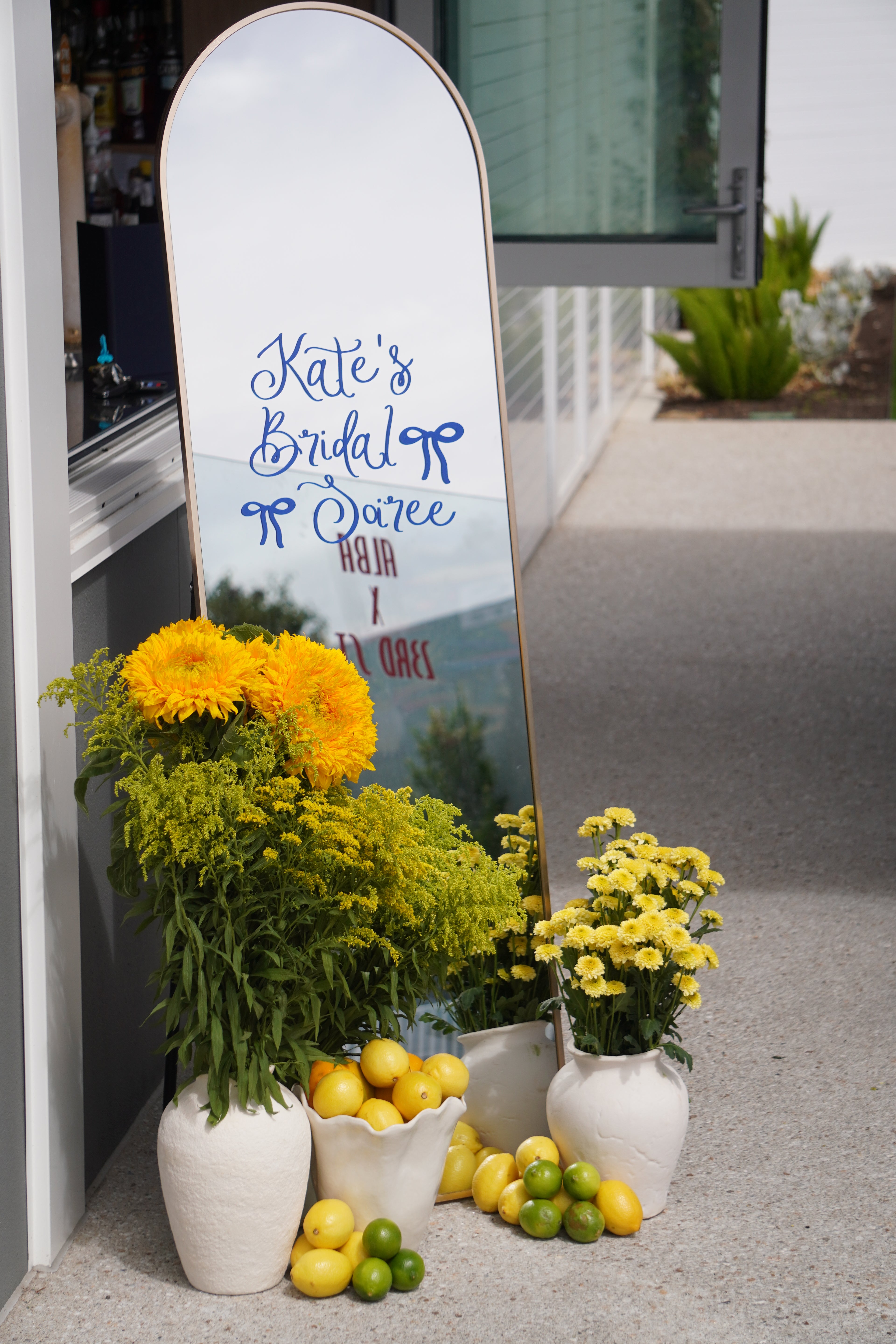 Mirror + Welcome sign decal (hire)
