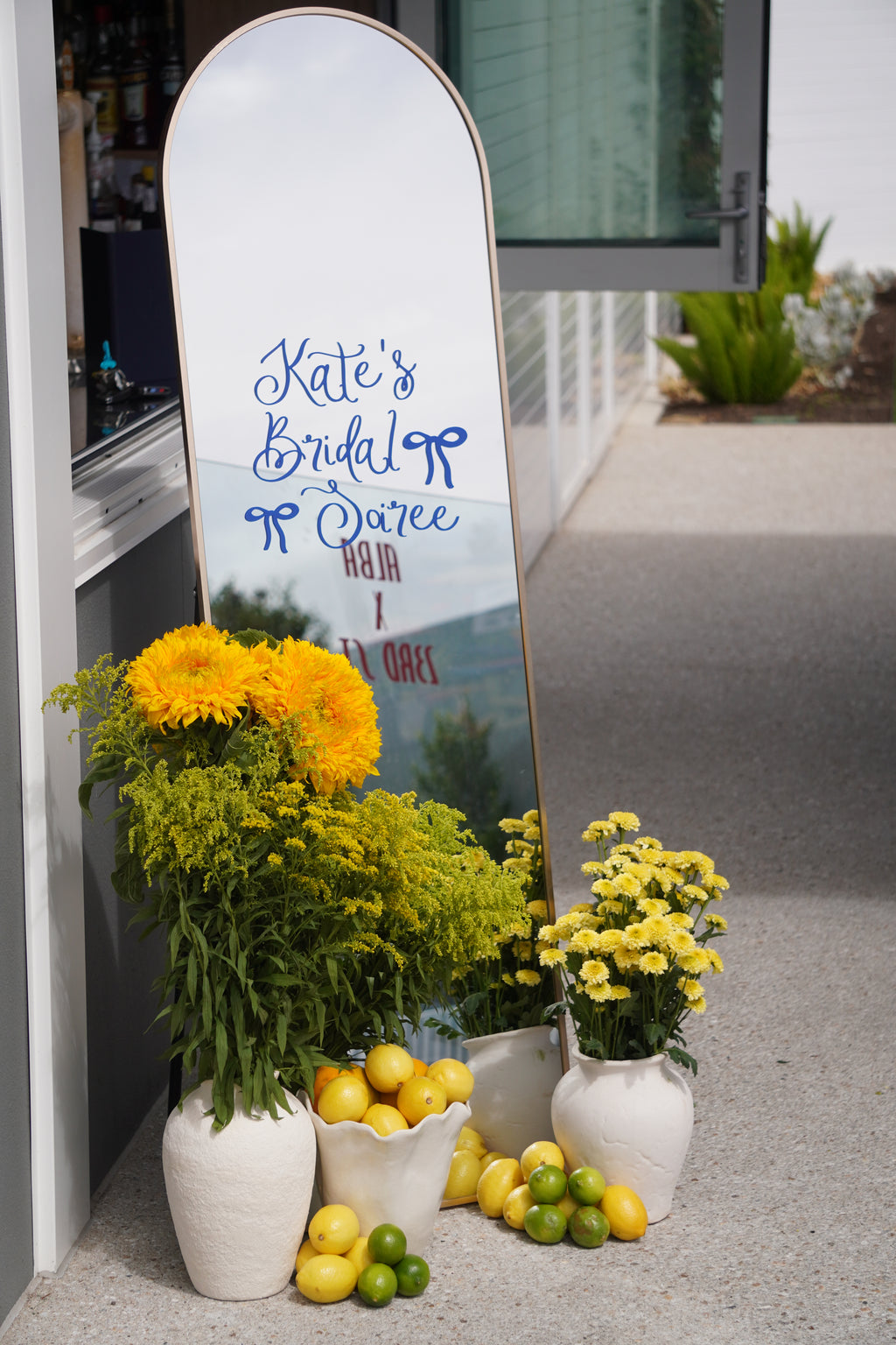 Mirror + Welcome sign decal (hire)