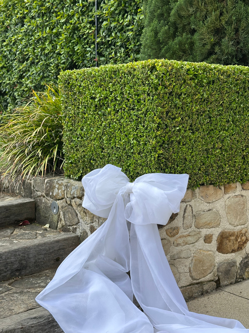 Wedding & Event silky fabric bow (large)