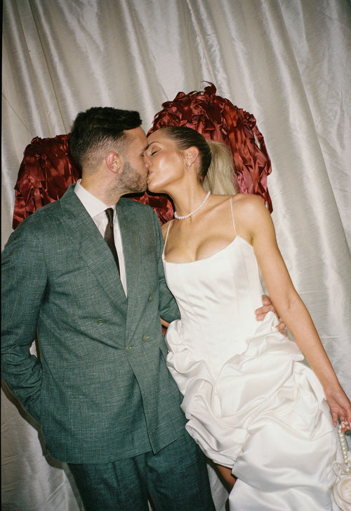 (Hire) Ribbon Bow Heart