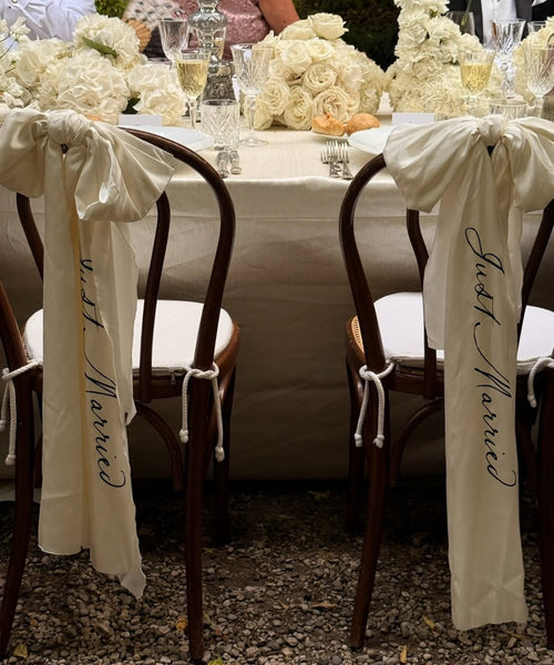 (Hire) Just married bow (2x)